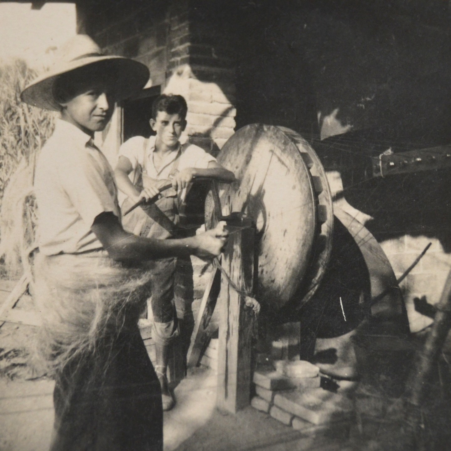 Interior de una planta de fabricación de cuerda